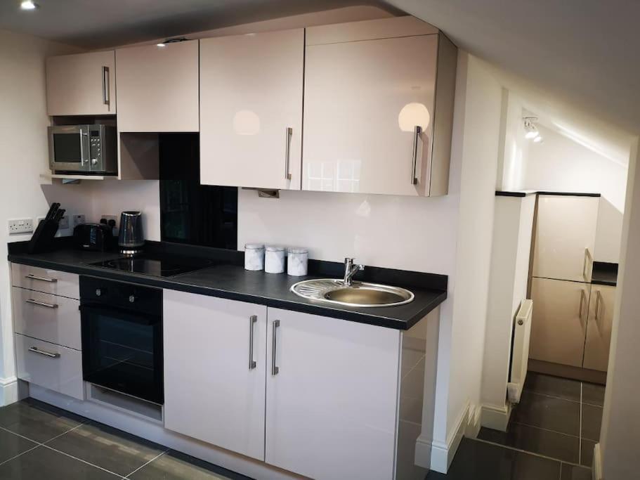 Welcoming Luxury In A Grade II Listed Building Apartment Chester Luaran gambar