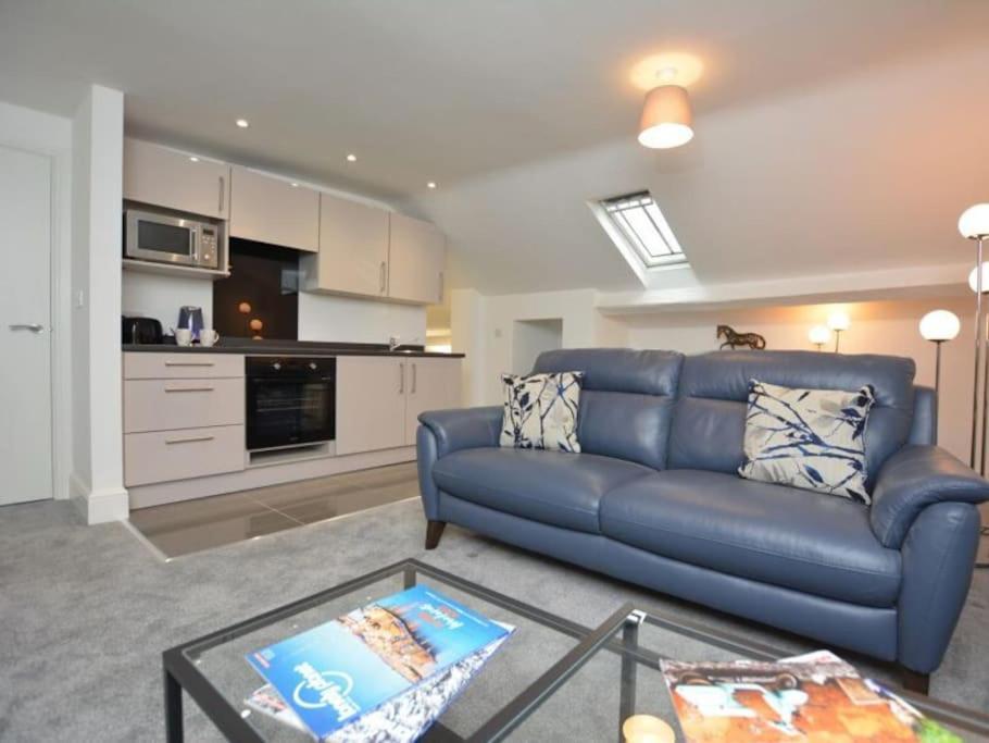 Welcoming Luxury In A Grade II Listed Building Apartment Chester Luaran gambar